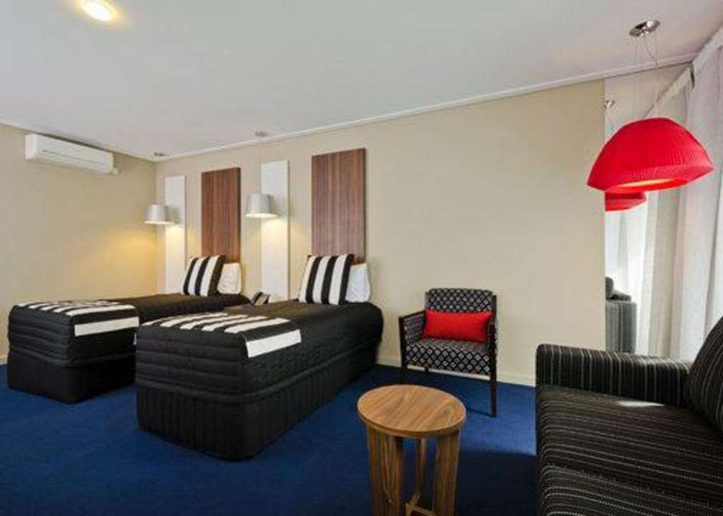 Quality Hotel Taylors Lakes Chambre photo
