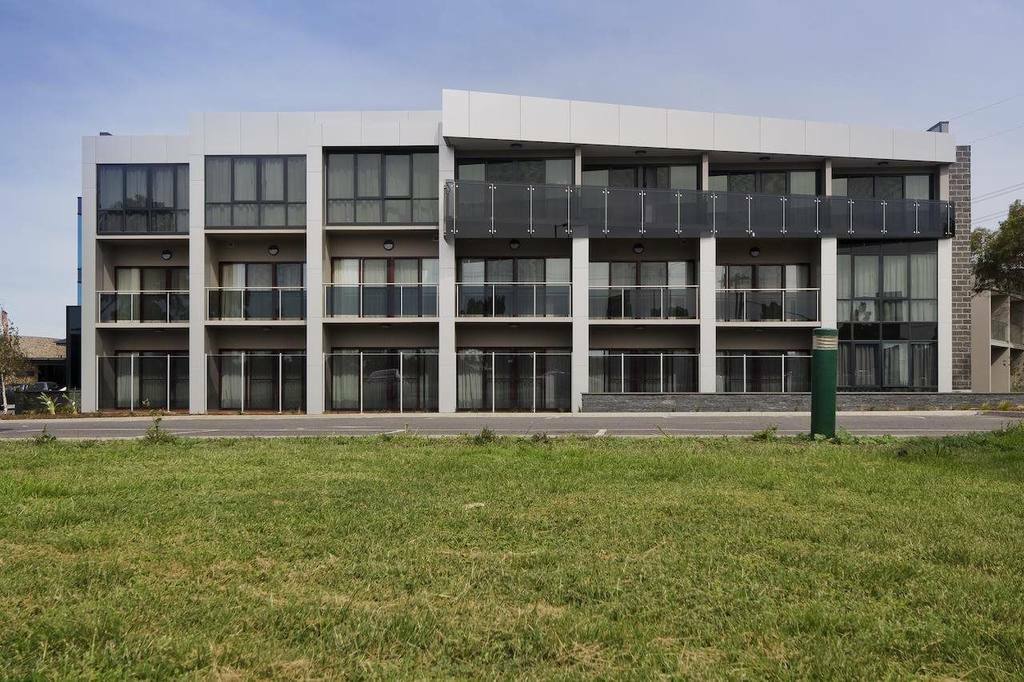 Quality Hotel Taylors Lakes Extérieur photo