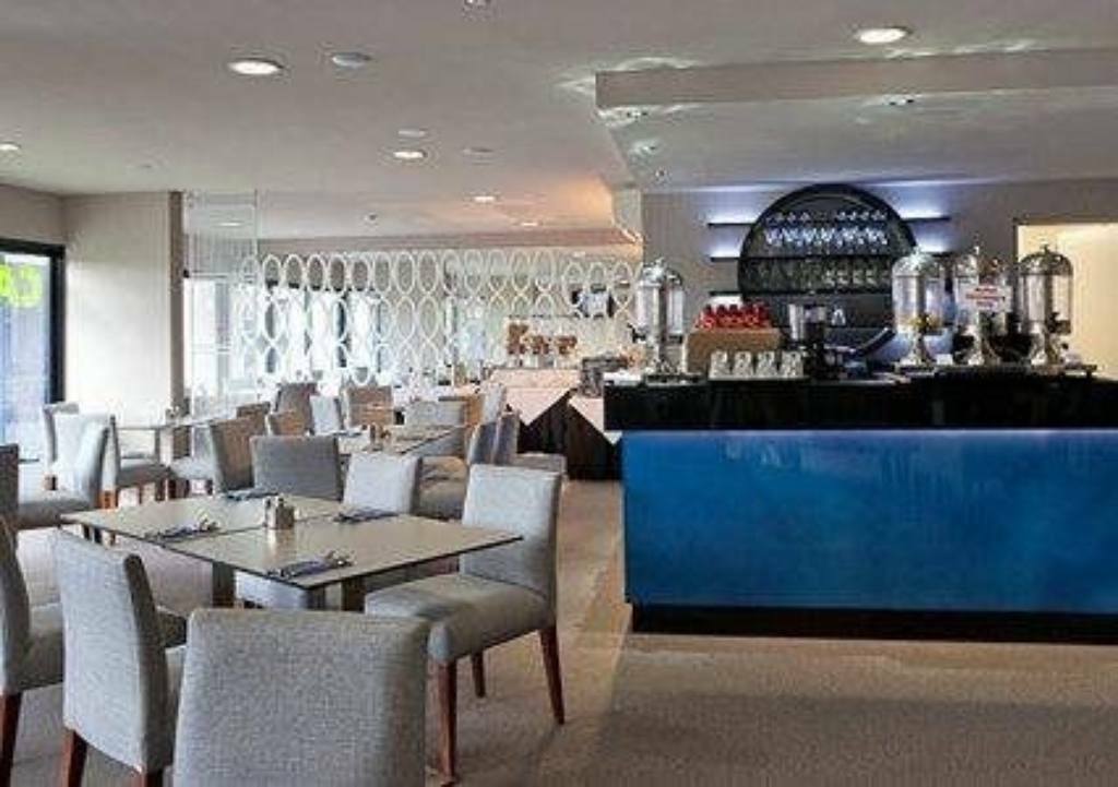 Quality Hotel Taylors Lakes Extérieur photo